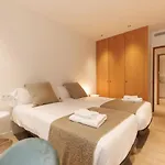 Bravissimo Centre, Modern 2-bedroom 아파트 *