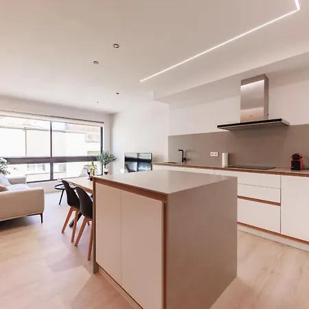 Bravissimo Centre, Modern 2-bedroom Апартаменты *