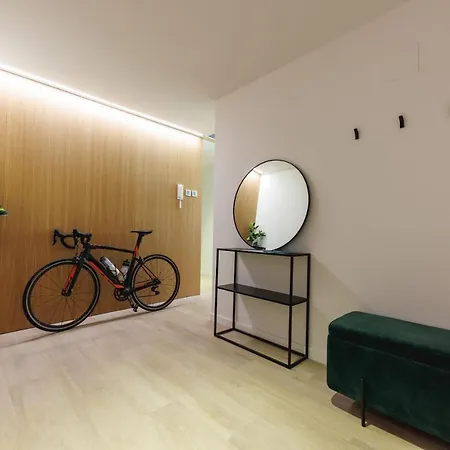 Bravissimo Centre, Modern 2-bedroom Апартаменты Жирона