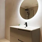 Bravissimo Centre, Modern 2-bedroom Appartement *