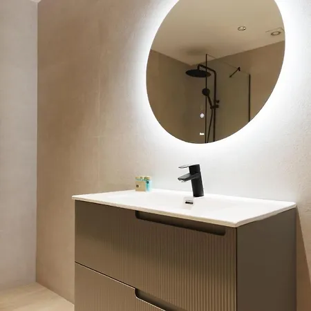 Bravissimo Centre, Modern 2-bedroom Lejlighed *