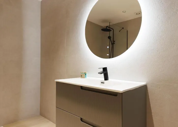 Bravissimo Centre, Modern 2-bedroom Apartamento *