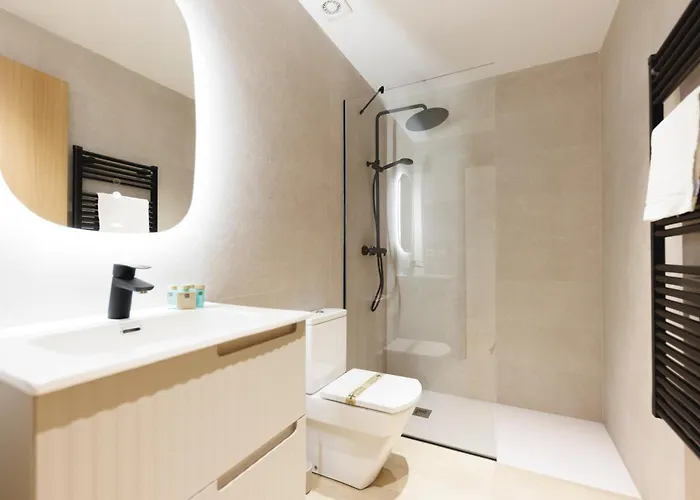 Bravissimo Centre, Modern 2-bedroom Gerona